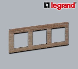 Bild von Legrand Valena Life Rahmen Light Wood 3-fach Farbe Holz glänzend